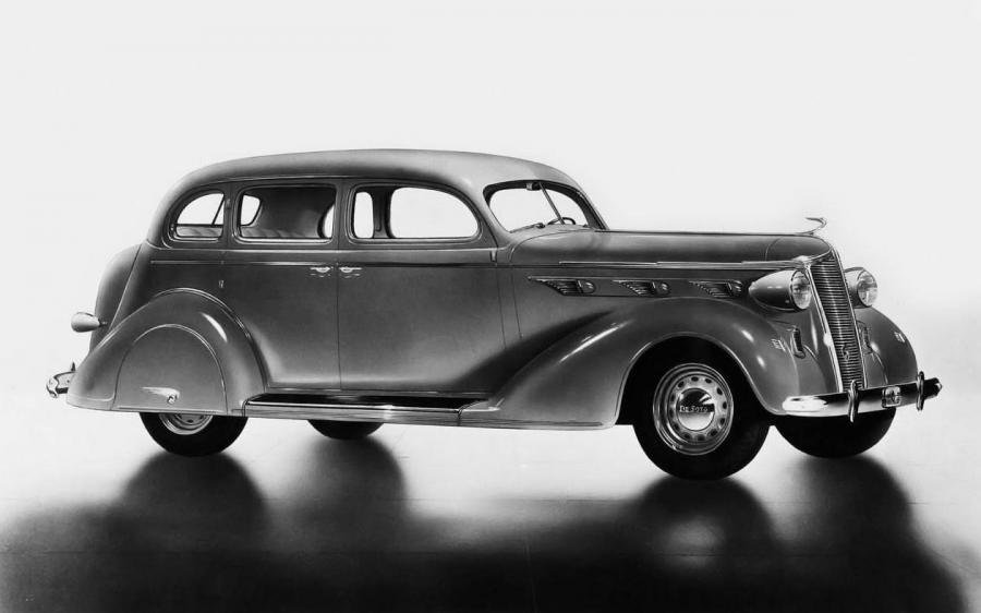 DeSoto Airstream Custom Six 7-Passenger Sedan (S1) '1936